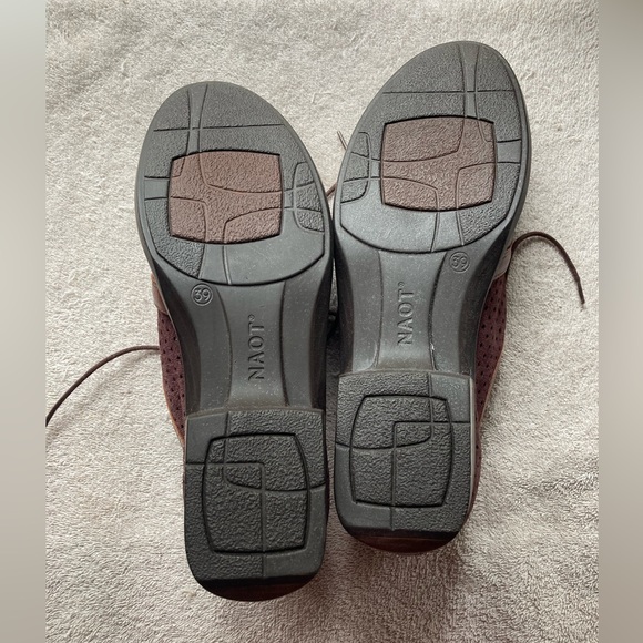 Naot Buran NWOT size 39 burgundy suede / toffee brown leather Oxford shoes - Picture 5 of 6